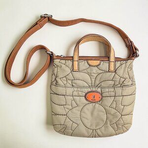 Fossil Key-Per vtge beige quilted floral nylon & leather crossbody shoulder bag